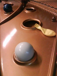 Reality_Ball&Balloon.jpg